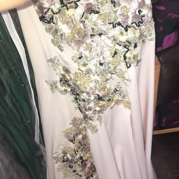 Prom/Evening/ Pageant Gown - Picture 5 of 8